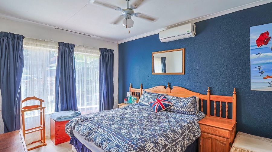 3 Bedroom Property for Sale in Safari Gardens North West